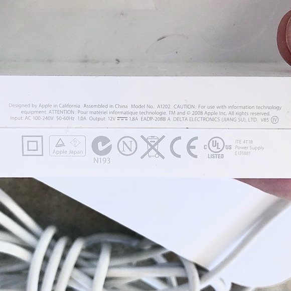 Apple Router Model Number A1408 - Picture 7 of 7